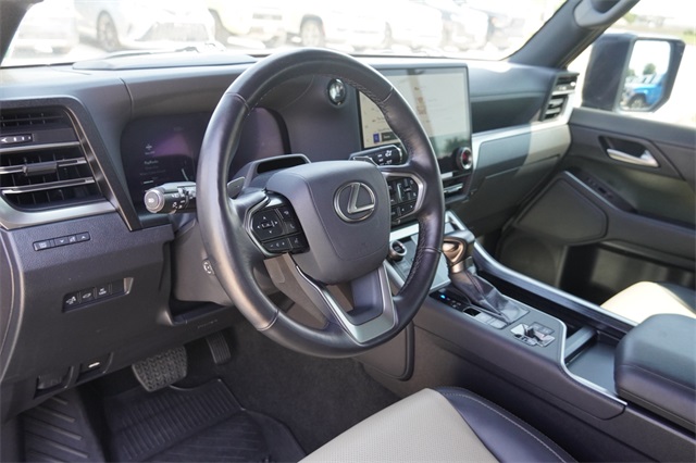 2024 Lexus GX 550 Overtrail photo 15