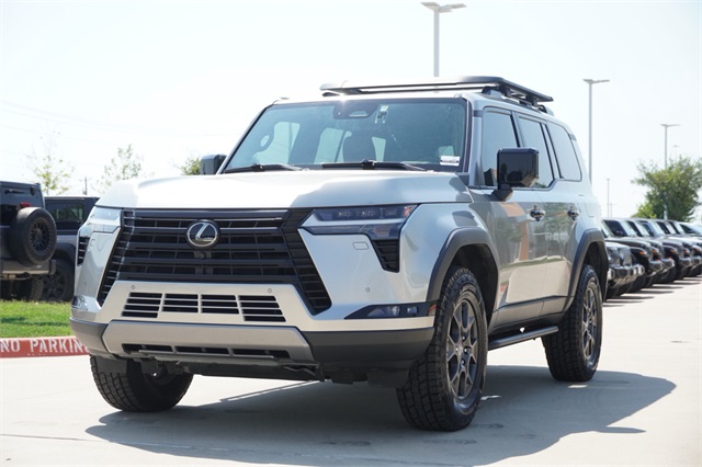 2024 Lexus GX 550 Overtrail photo 2