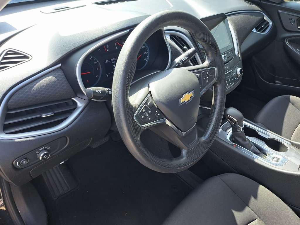 2023 Chevrolet Malibu LT Sedan 4 Dr. FWD 10