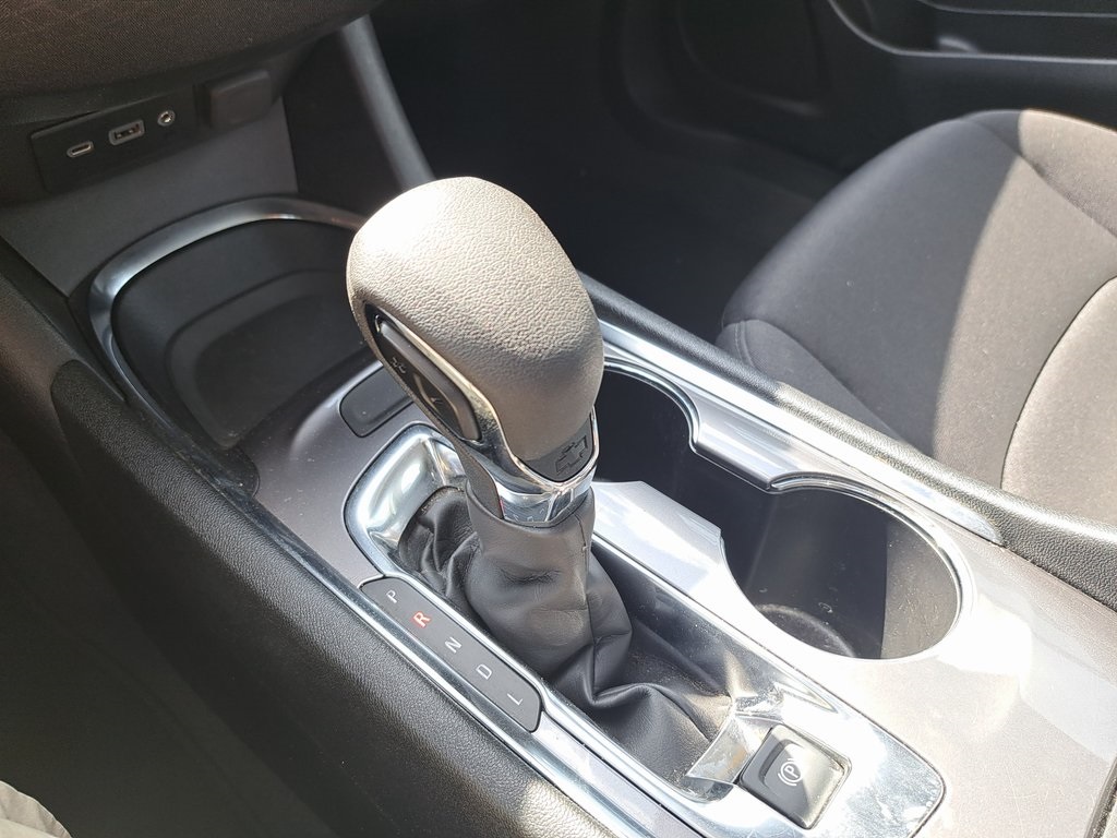 2023 Chevrolet Malibu LT Sedan 4 Dr. FWD 17