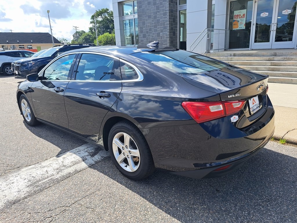 2023 Chevrolet Malibu LT Sedan 4 Dr. FWD 4