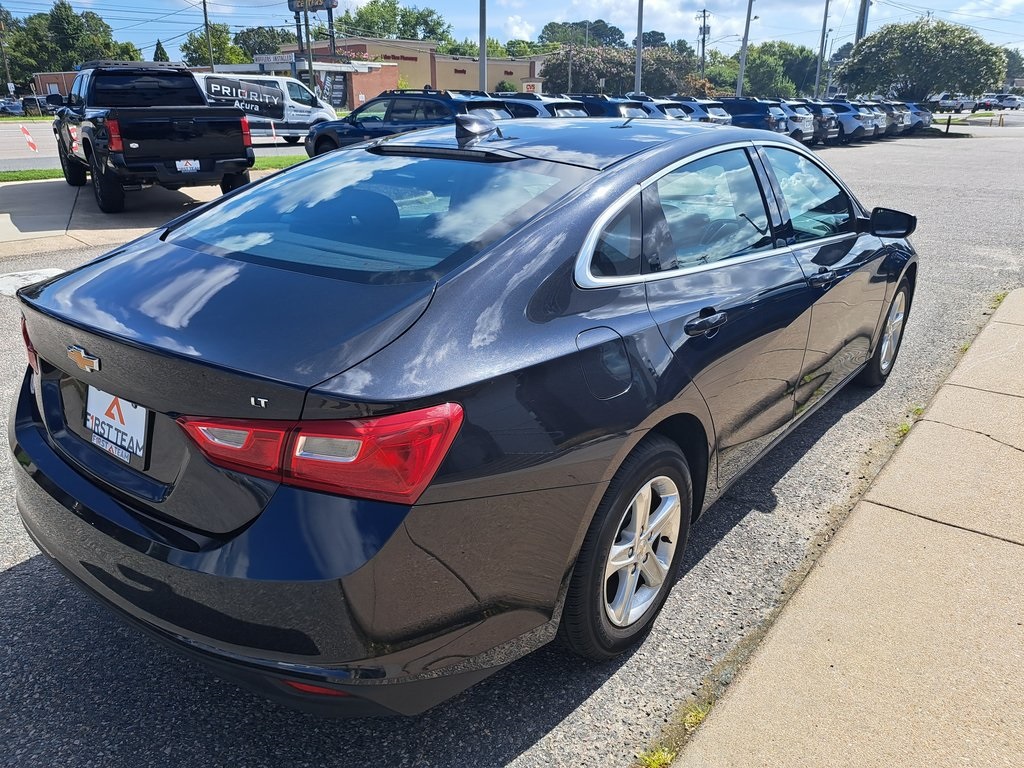 2023 Chevrolet Malibu LT Sedan 4 Dr. FWD 6