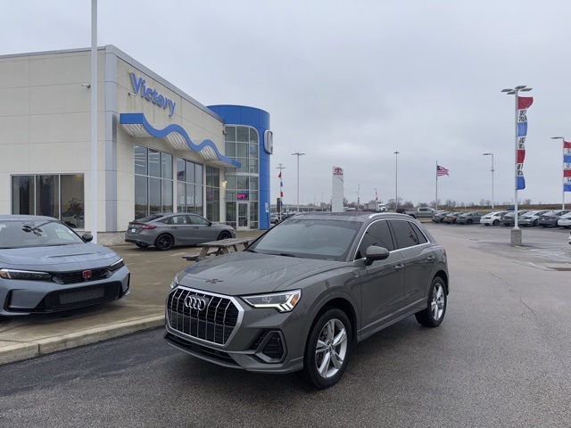 2020 Audi Q3 S Line Premium Plus's photo