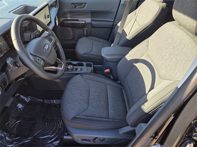 New 2025 Ford Maverick XLT 4D Crew Cab