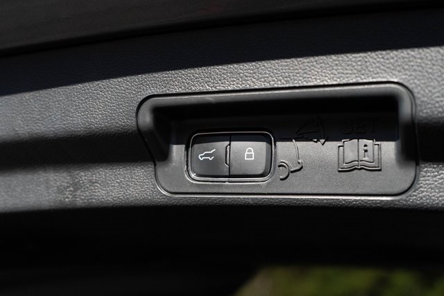 Used 2024 Ford Explorer SUV