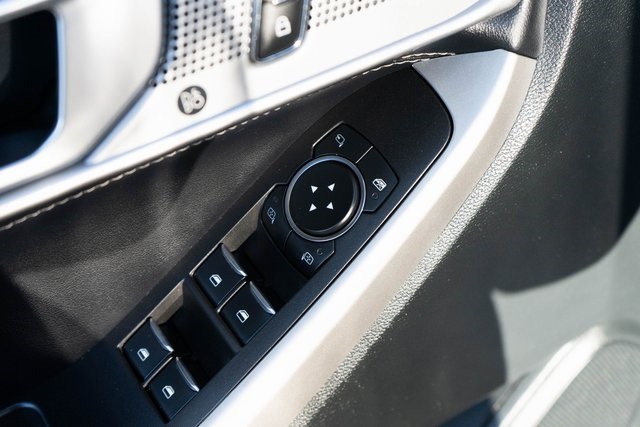 Used 2024 Ford Explorer SUV