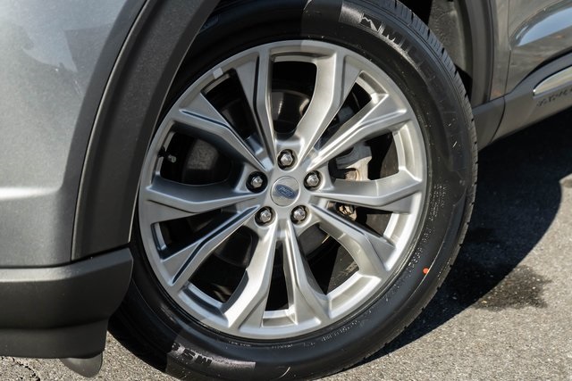 Used 2024 Ford Explorer SUV