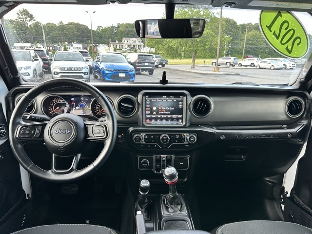 2021 Bright White Clearcoat Jeep Wrangler Unlimited Freedom Edition 4X4 SUV