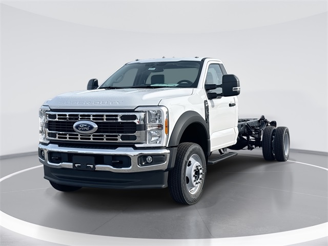 2026 Ford F-450 Super Duty Chassis Cab XL's photo