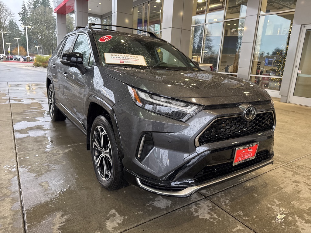 2025 Toyota RAV4 XSE's photo