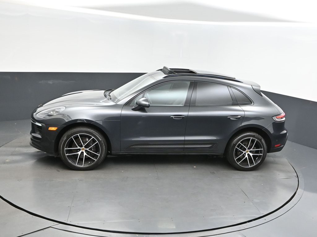 2022 Porsche Macan Base photo 31