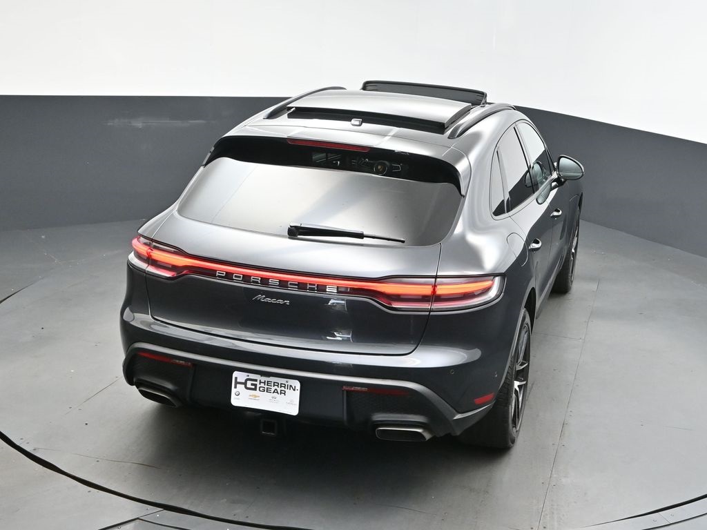2022 Porsche Macan Base photo 33