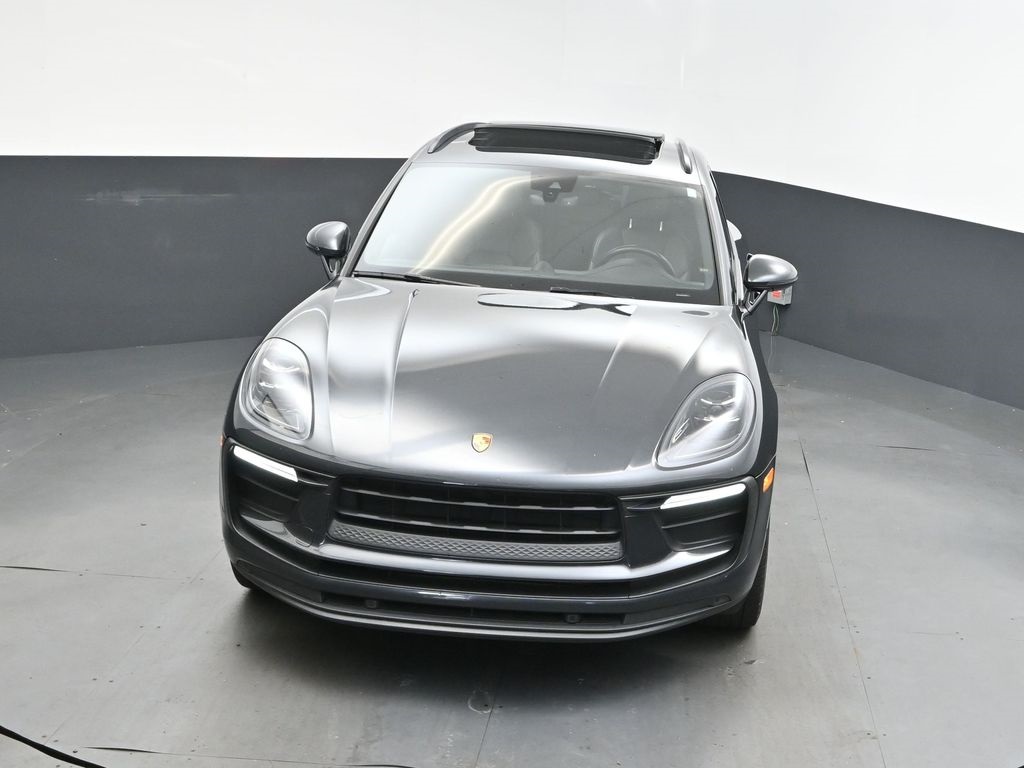 2022 Porsche Macan Base photo 36