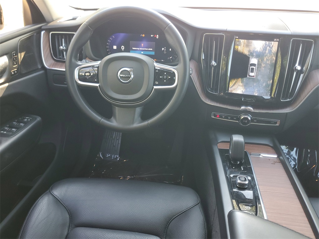 used 2023 Volvo XC60 car, priced at $30,259