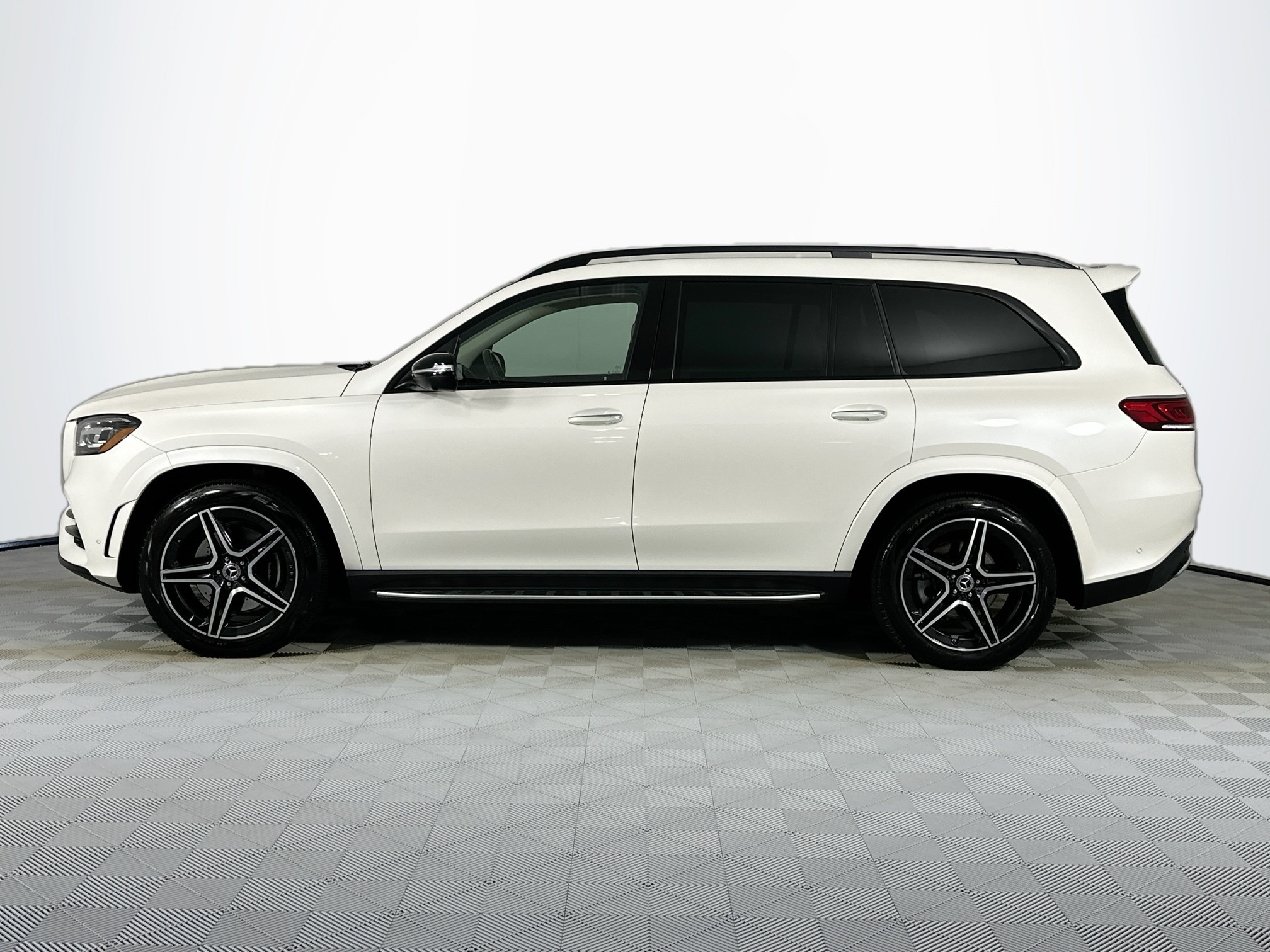 used 2022 Mercedes-Benz GLS car, priced at $61,998
