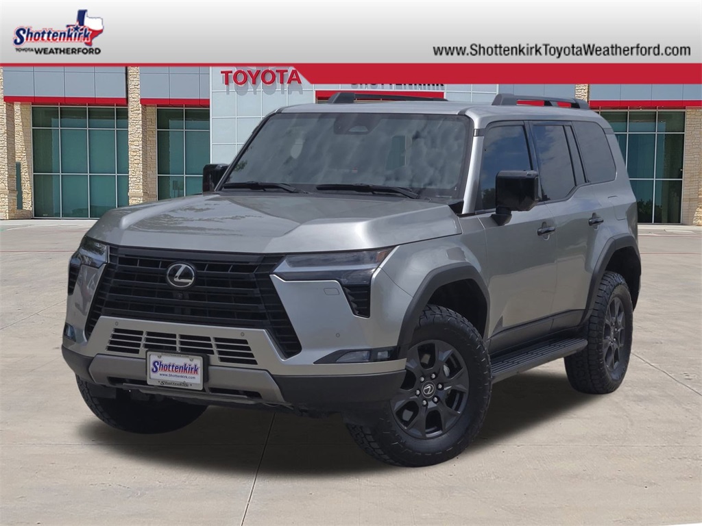 2024 Lexus GX Overtrail's photo