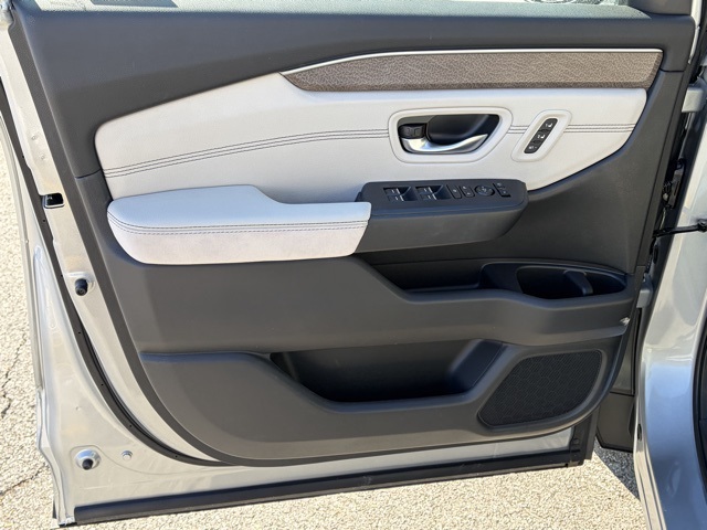 new 2026 Honda Pilot car, priced at $54,990