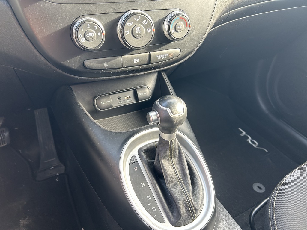 used 2015 Kia Soul car, priced at $6,000