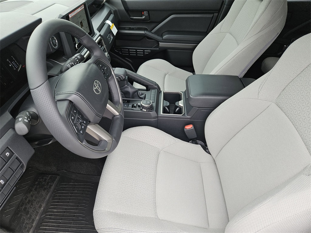 2025 Toyota 4Runner SR5 photo 7