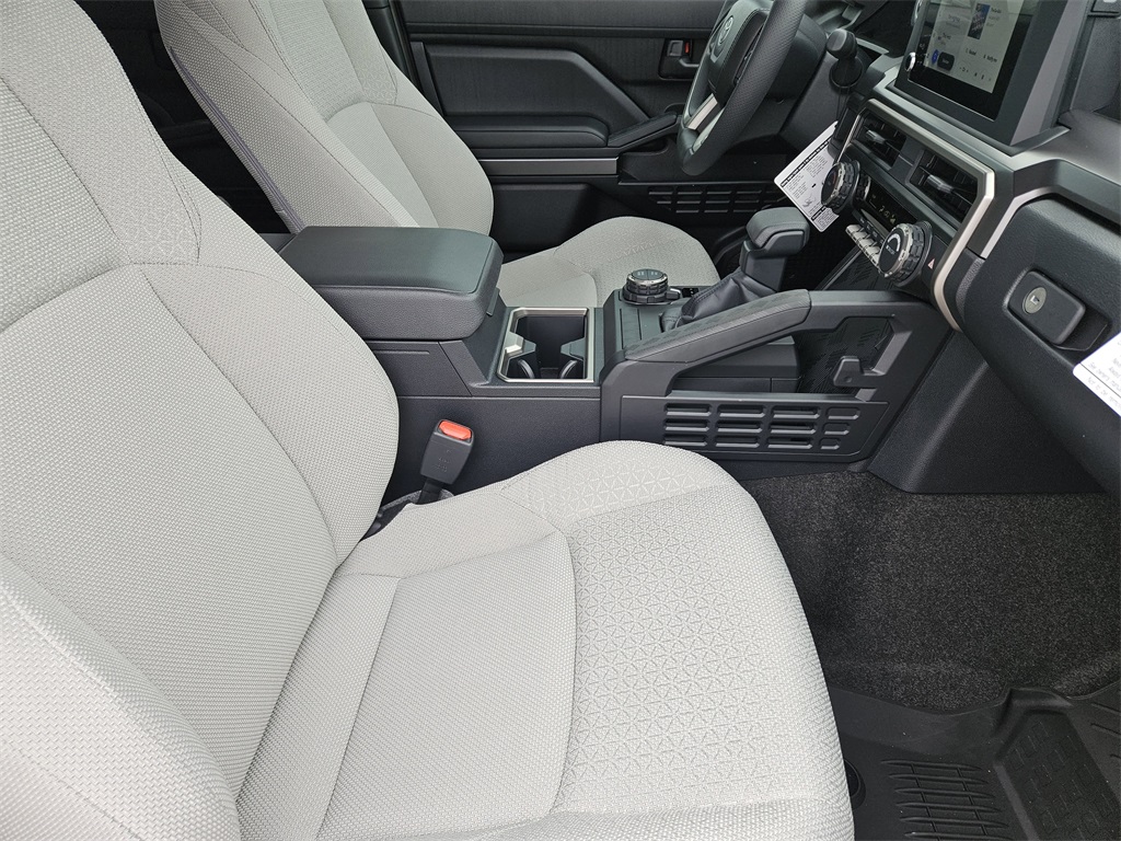 2025 Toyota 4Runner SR5 photo 8
