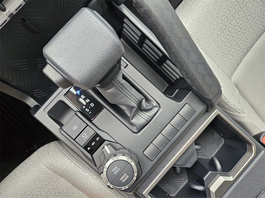 2025 Toyota 4Runner SR5 photo 12