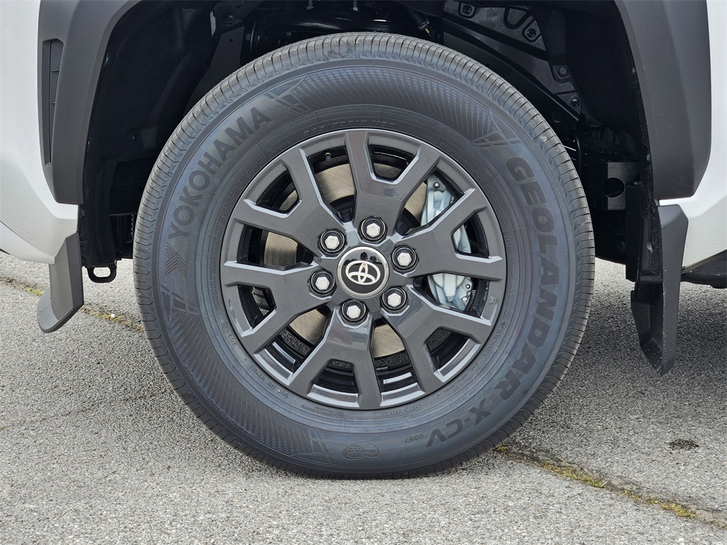 2025 Toyota 4Runner SR5 photo 6