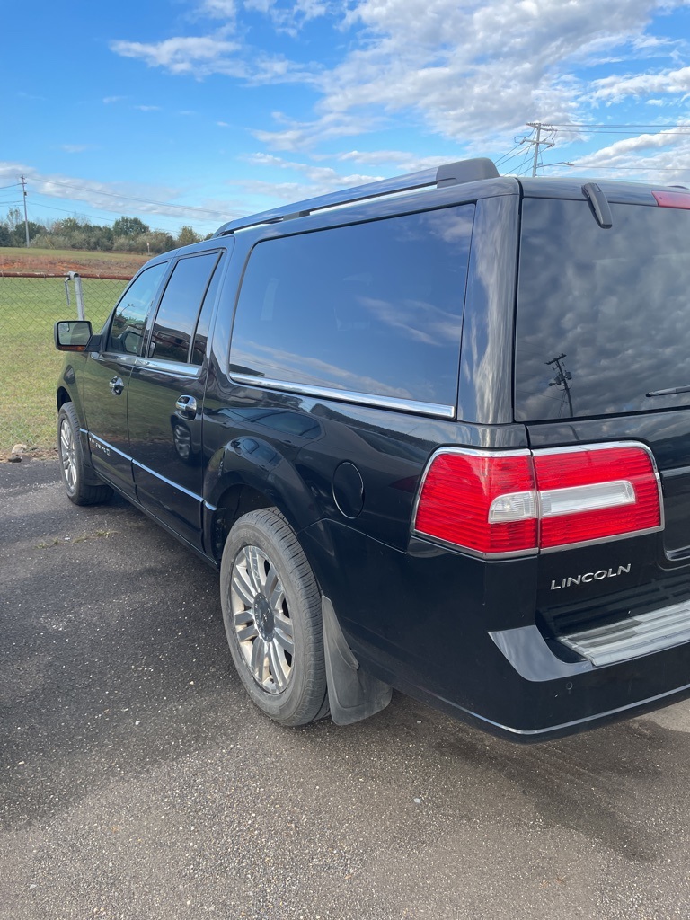 2013 Lincoln Navigator L