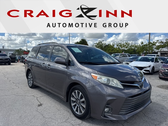 2020 Toyota Sienna XLE