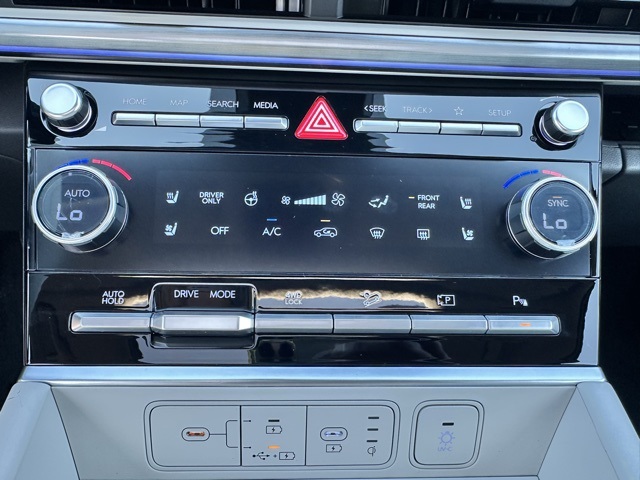 2025 Hyundai Santa Fe Limited photo 20