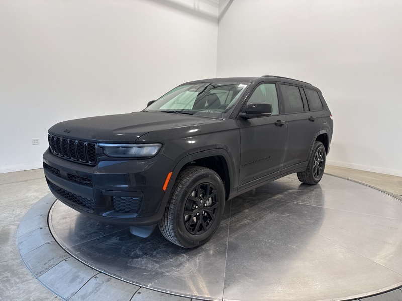 2025 Jeep Grand Cherokee Altitude X photo 3