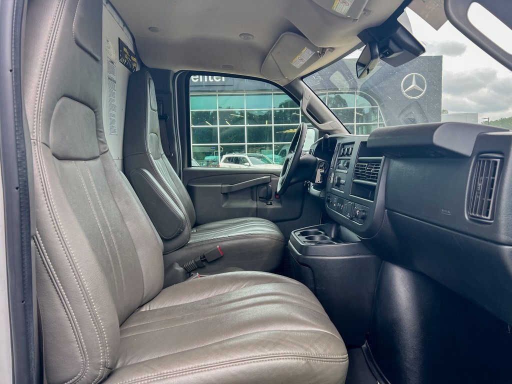 Used 2021 GMC Savana 3500 4x2 Box Van for sale #SP1280 - photo 17
