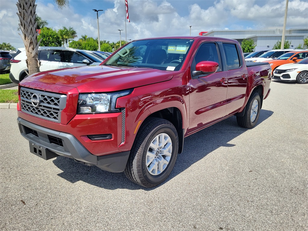 2022 Cardinal Red Tricoat Nissan Frontier SV 4X4 Truck