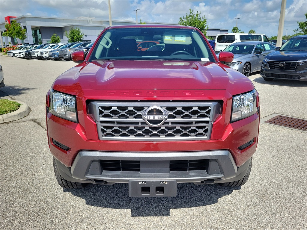 2022 Cardinal Red Tricoat Nissan Frontier SV 4X4 Truck