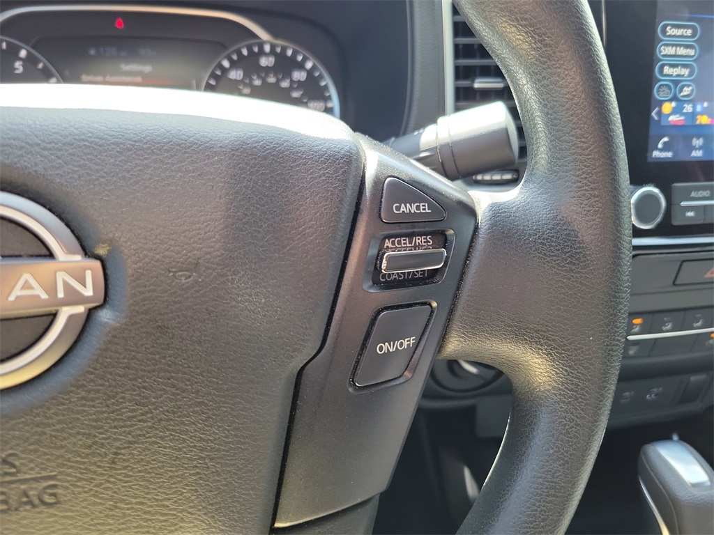 2022 Cardinal Red Tricoat Nissan Frontier SV 4X4 Truck