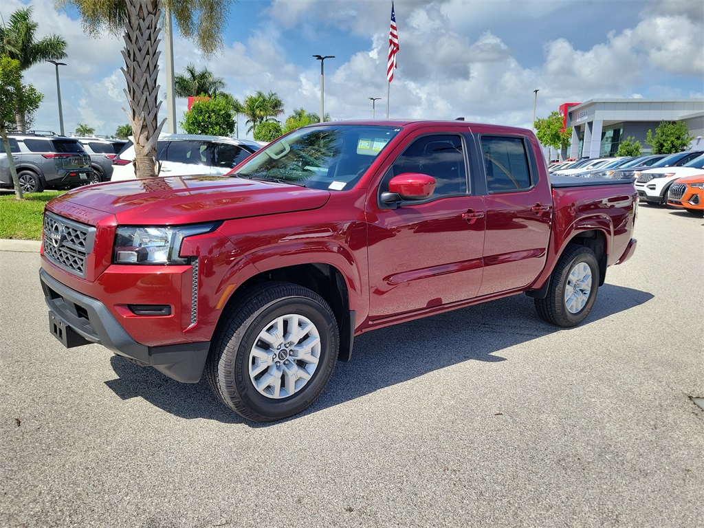 2022 Cardinal Red Tricoat Nissan Frontier SV 4X4 Truck