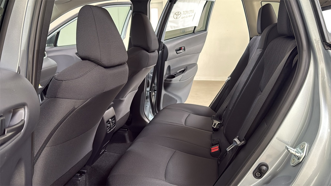 2026 Toyota Corolla Cross LE photo 15