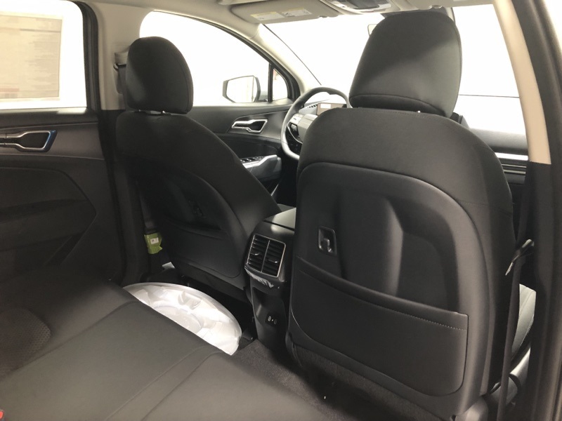 2026 Kia Sportage Hybrid photo 8