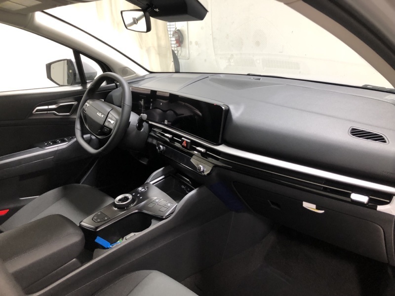 2026 Kia Sportage Hybrid photo 12
