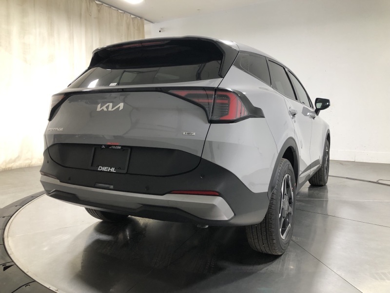 2026 Kia Sportage Hybrid photo 4