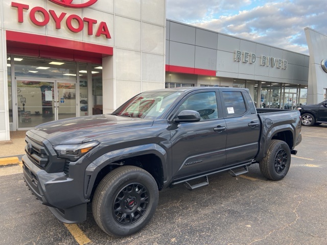 2025 Toyota Tacoma SR5's photo