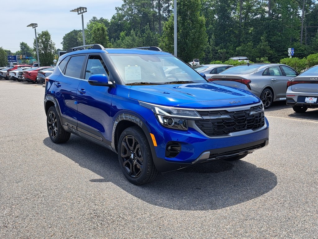 2025 Kia Seltos X-Line SUV AWD 3