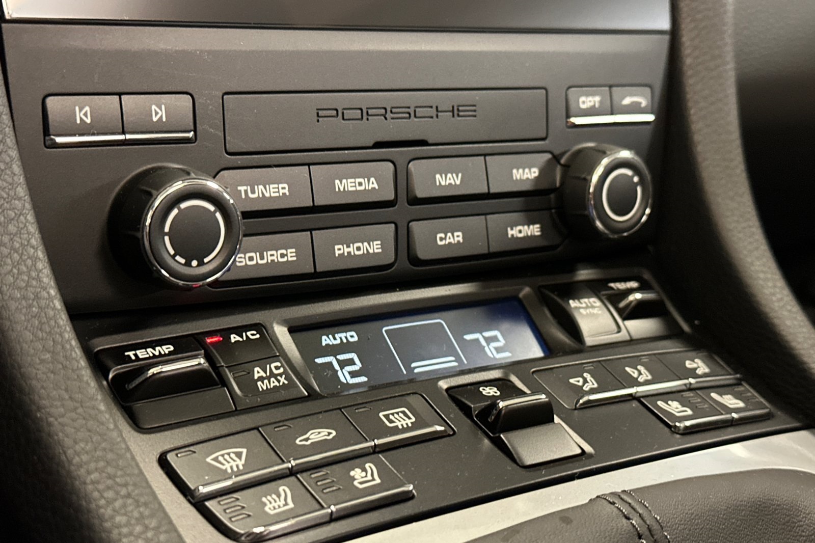 2025 Porsche Boxster Base photo 18