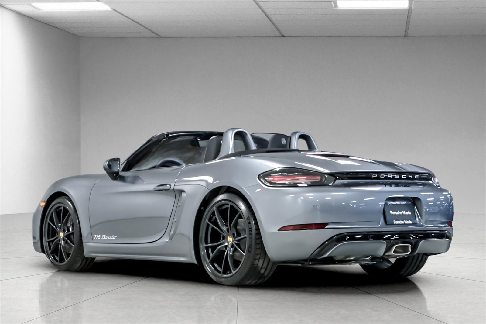 2025 Porsche Boxster Base photo 3