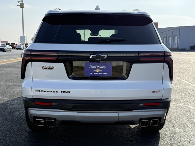 used 2025 Chevrolet Traverse car