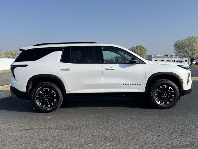 used 2025 Chevrolet Traverse car