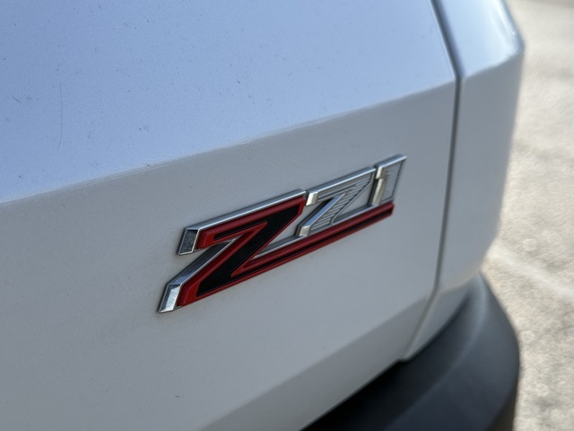 used 2025 Chevrolet Traverse car