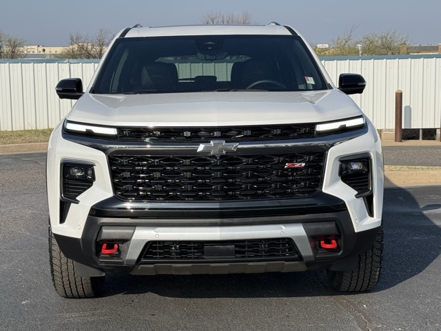 used 2025 Chevrolet Traverse car