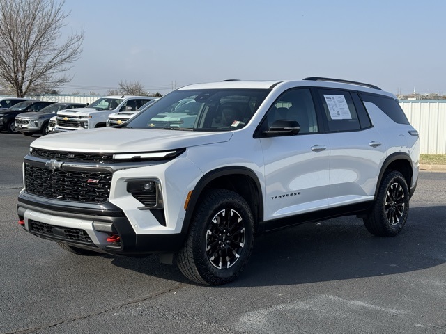used 2025 Chevrolet Traverse car