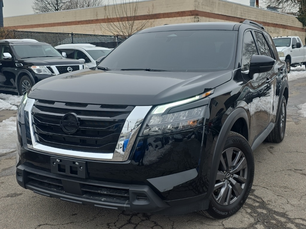 used 2025 Nissan Pathfinder car, priced at $27,895