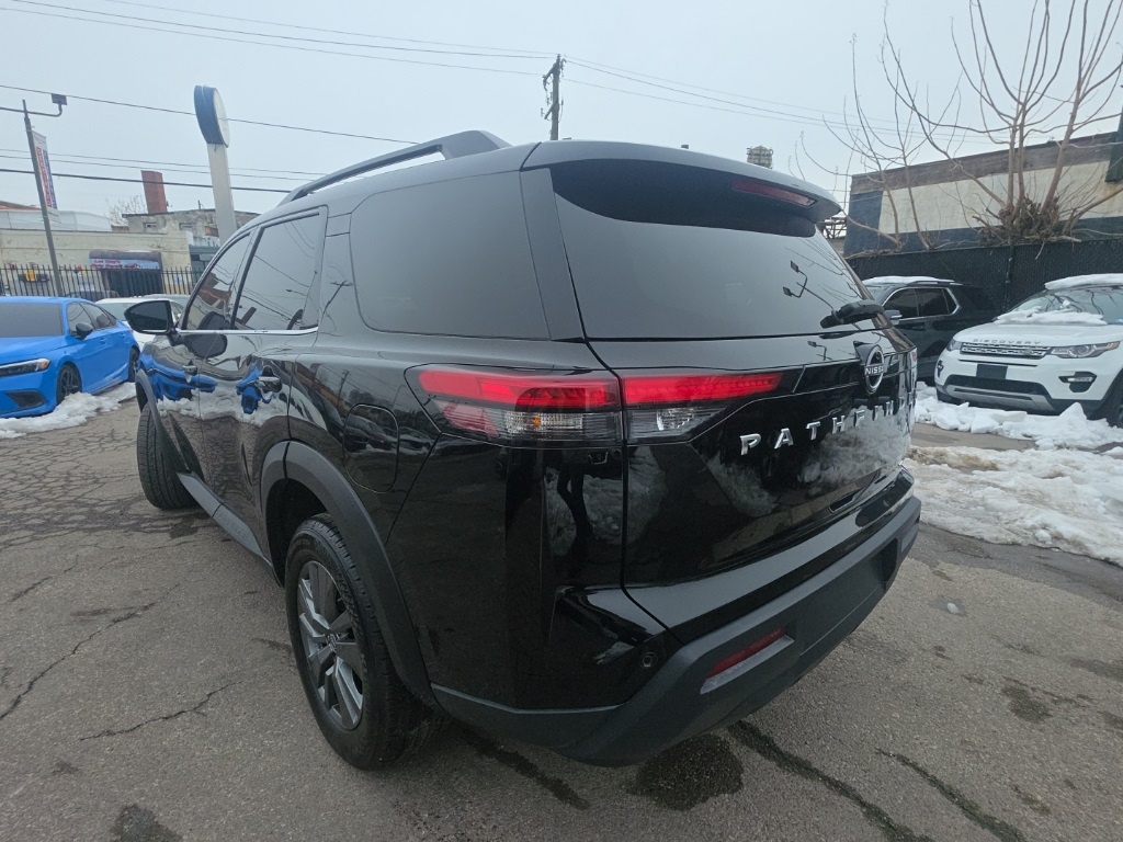 used 2025 Nissan Pathfinder car, priced at $27,895